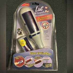 Lint brush roller